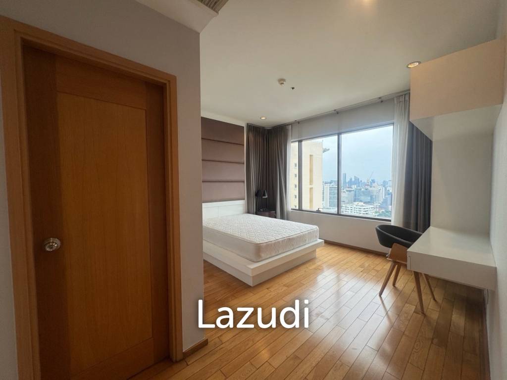 รูป Stunning 2BR Condo at The Emporio Place Bangkok - รูปที่ 21/34