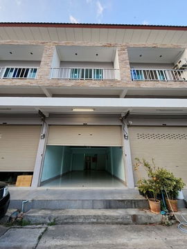 FOR SALE COMMERCIAL BUILDING PROPERTY 2900000 BAHT.