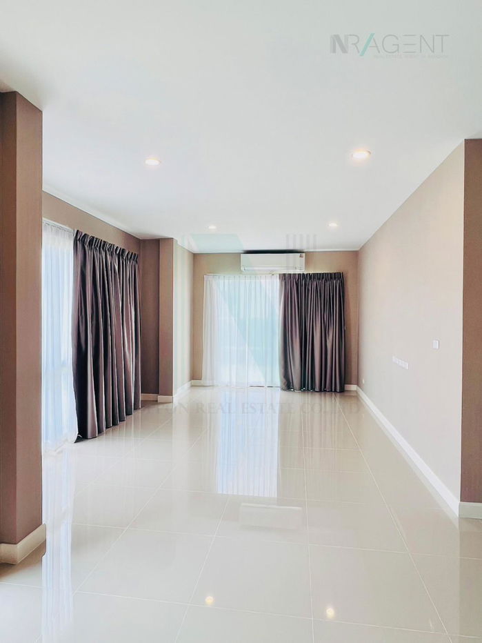 รูป ให้เช่าบ้านเดี่ยว 2 ชั้น นิรติ บางนา 5 ห้องนอน 6 ห้องน้ำ - รูปที่ 3/8