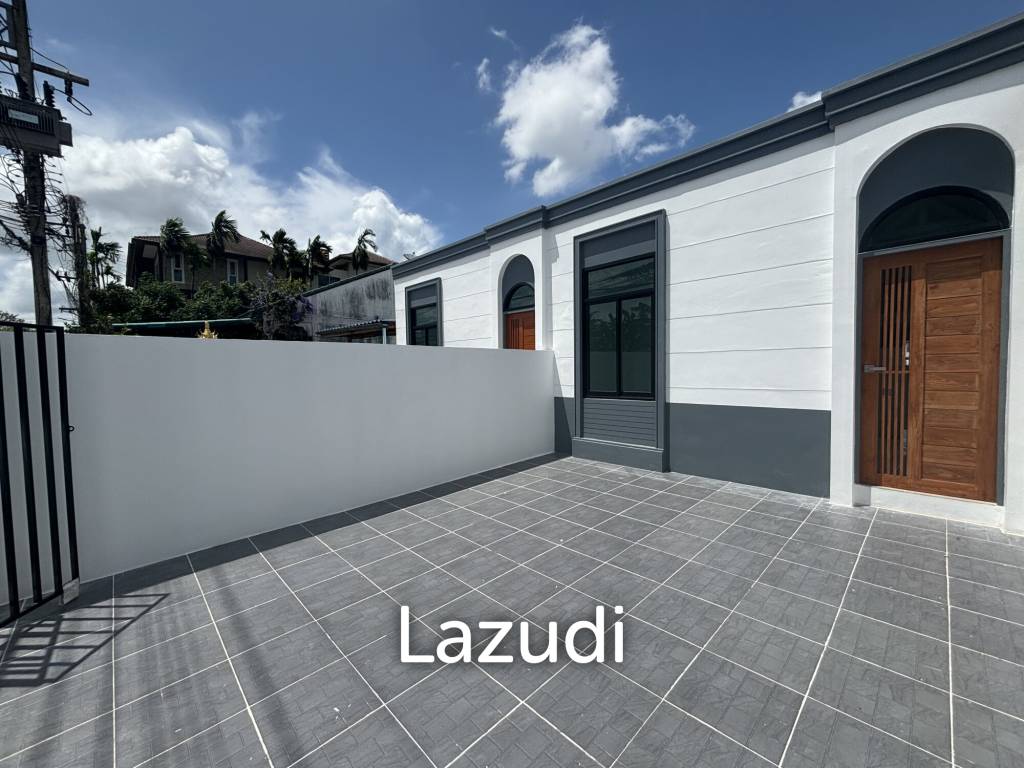 picture Thai Freehold- Charming 2-Bedroom Townhouse near Boat Avenue - 18/18