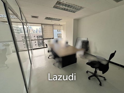 สำนักงานให้เช่าย่านคลองเตยเหนือ วัฒนา กรุงเทพฯ พร้อมแสงธรรมชาติ