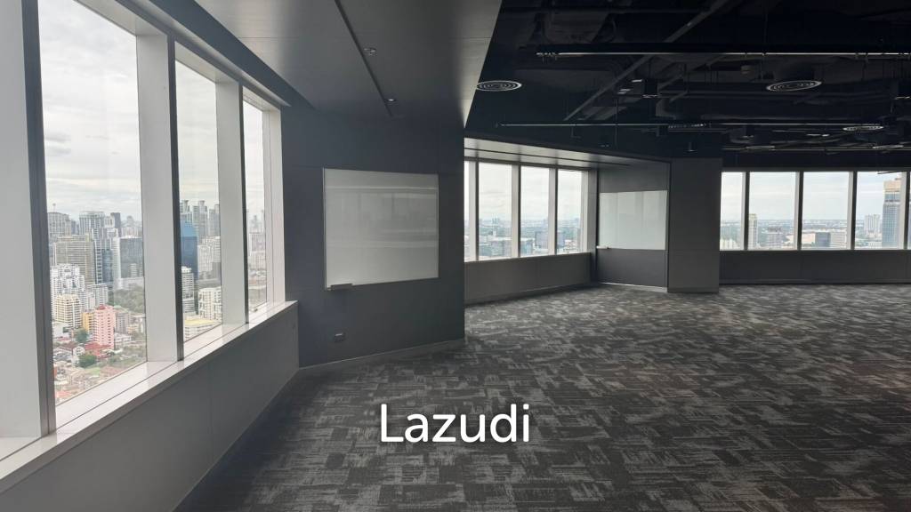 picture Spacious Office at All Seasons Place Lumphini - 2/9