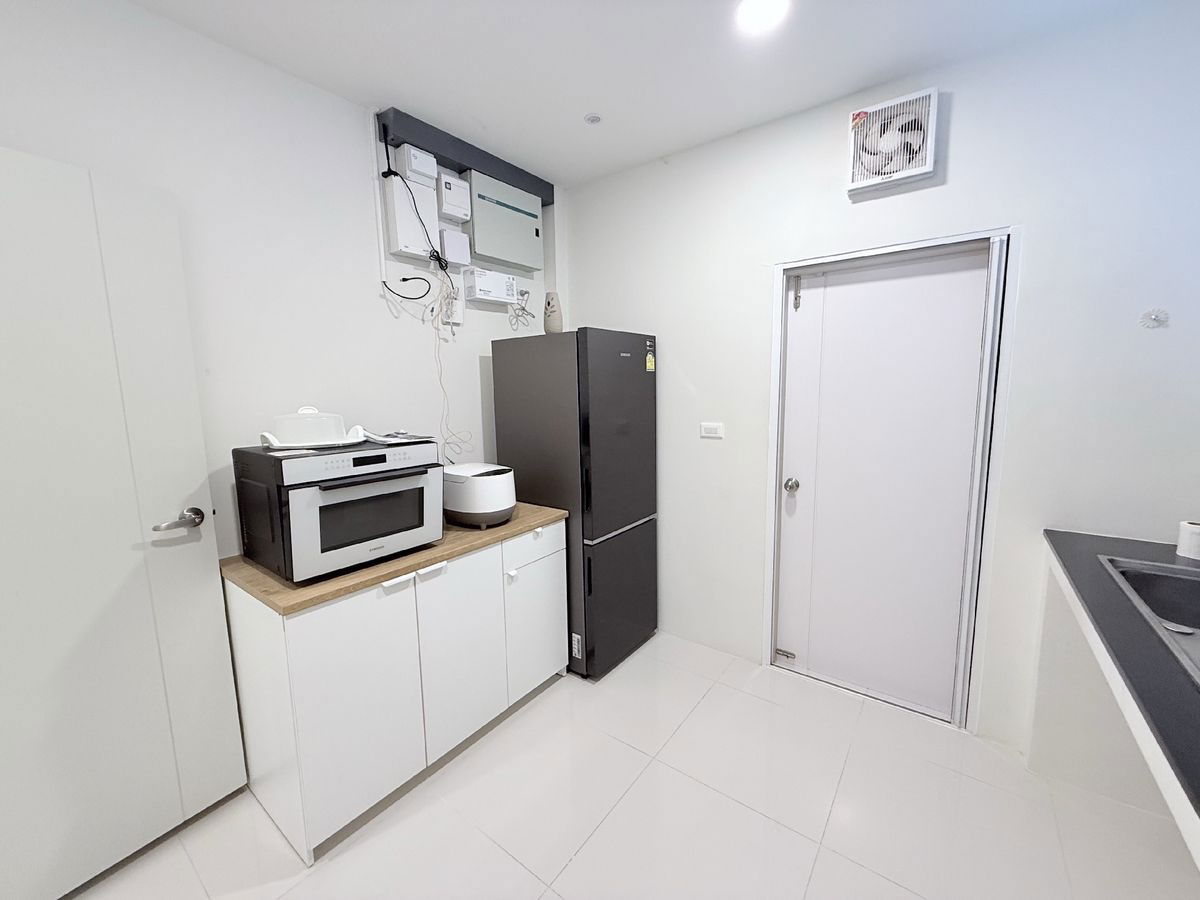 รูป #SC9904 📌 ให้เช่า | 🟦🟨เซนโทร บางนา🟥🟩💬 𝑪𝒐𝒏𝒕𝒂𝒄𝒕 𝑳𝑰𝑵𝑬: @𝒔𝒆𝒄𝒓𝒆𝒕𝒑𝒓𝒐𝒑𝒆𝒓𝒕𝒚 🔥✨ - รูปที่ 11/24