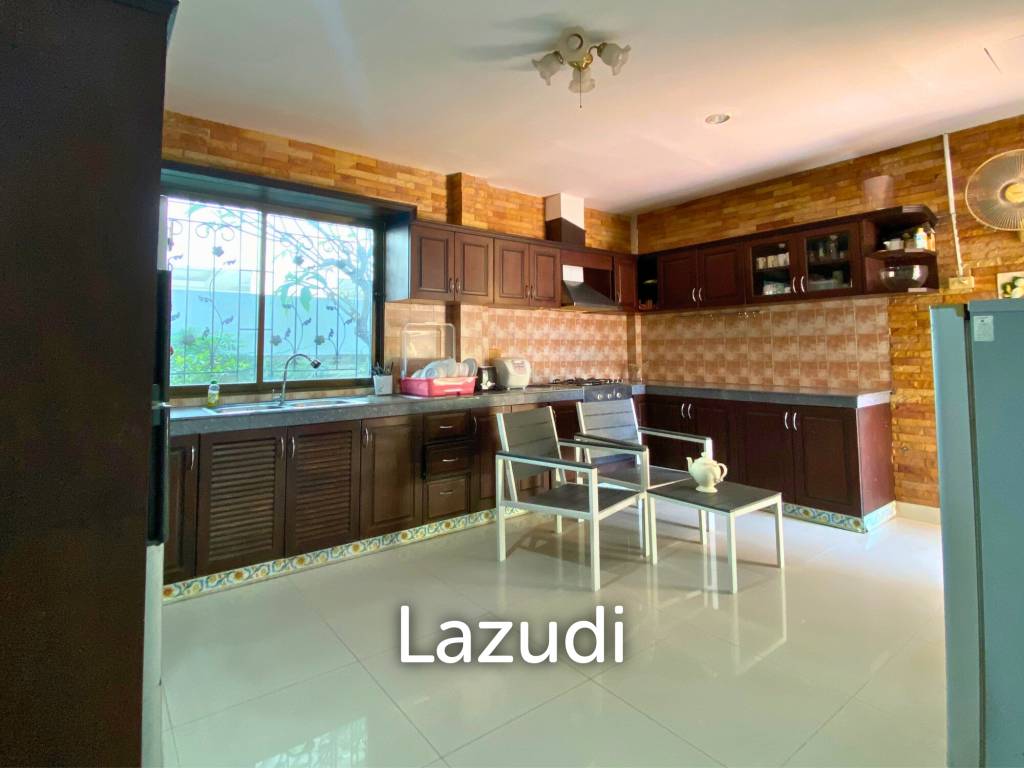 picture 4 Bedrooms 3 Bathrooms 250 SQ.M. Eakmongkol 2 - 6/36