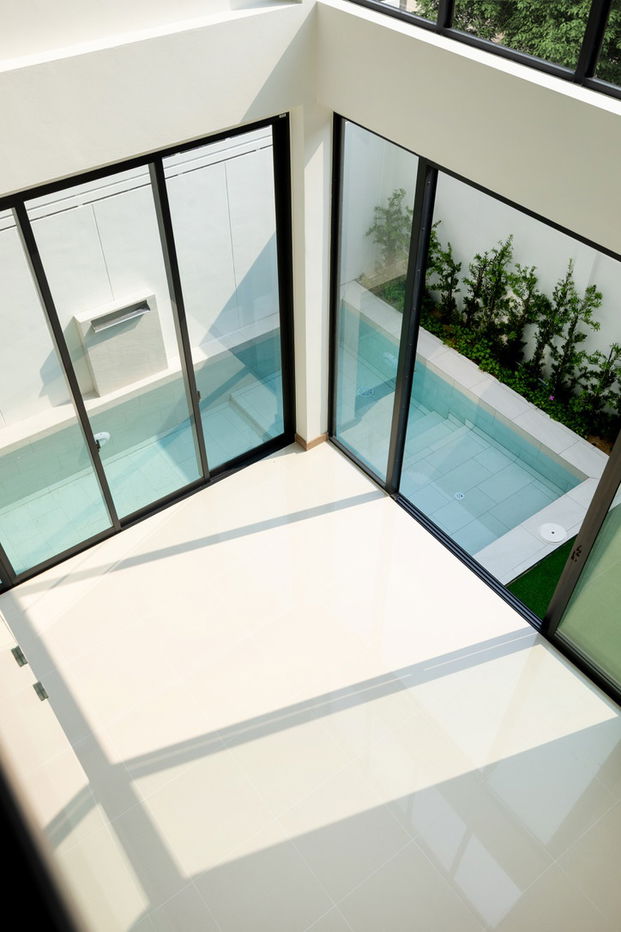 picture WINSTON The Private Residence Collection – Muang Thong Thani Last 3-Storey Detached Pool Home | Best Price in Muang Thong - 4/18