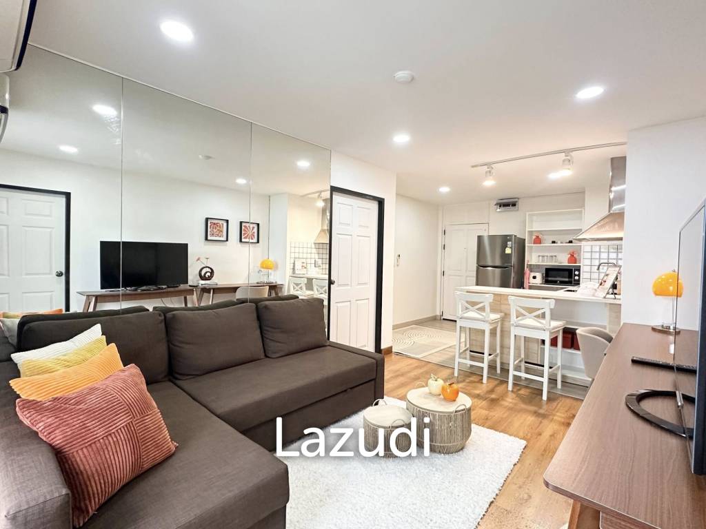 picture 2 Bedroom 1 Bathroom 62 Sq.m Green Point Silom - 1/4