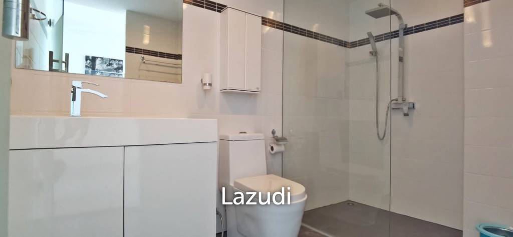 picture 2 Bedrooms for Rent in Park Royal 3 - 16/19