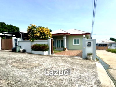 Houses for sale Bang Lamung Chonburi : 3 Beds 2 Baths 180 SQ.M. Single House In Tongklom-Tanman