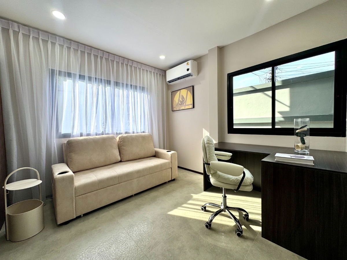 picture Pattaya Pool Villa for Sale – Great Location, Siam Country Club Area, Perfect for Business - 25/35