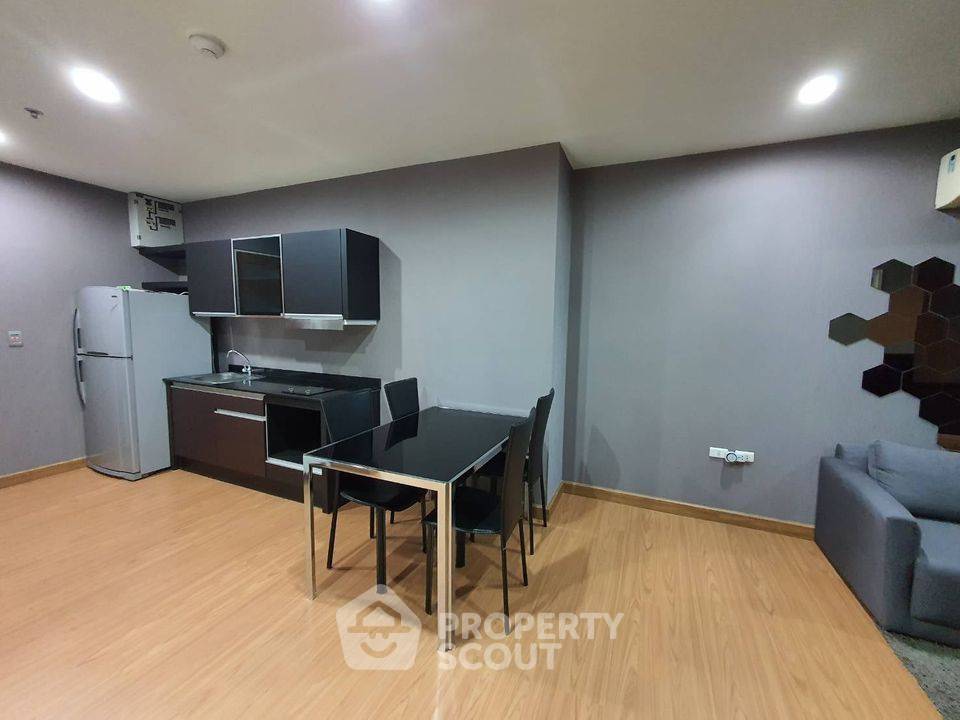 picture 2-BR Condo at The Complete Narathiwat close to Naradhiwas Rajanagarindra (ID 1317078) - 6/12