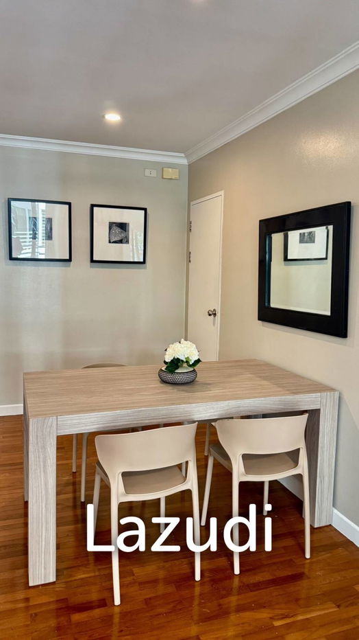 รูป Elegant 2-Bedroom Condo at Baan Siri Sukhumvit 10, Bangkok - รูปที่ 4/10