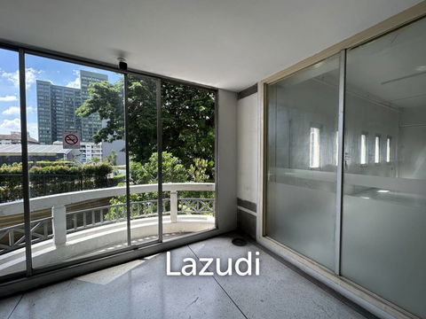 สำนักงานให้เช่าในโครงการ Liberty Park 1 ย่านคลองเตยเหนือ