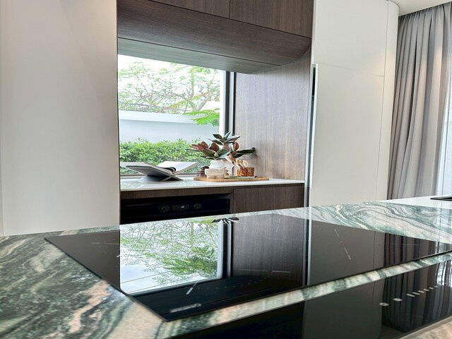 รูป ขายทาวน์โฮม กูดส์แลน์ สุคนธวิท กระทุ่มแบน 19.2ตรว. 3นอน 3น้ำ 2จอด ต่อเติมครบ ใกล้โรงพยาบาลกระทุ่มแบน ข้างบ้านและหลังบ้านไม่ติดใคร - รูปที่ 6/9