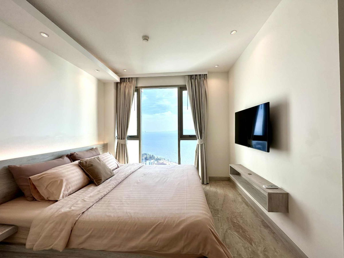 picture For Rent Luxury Condo - The Riviera Monaco Floor 40th, Seaview, Fully Furnished - 4/33