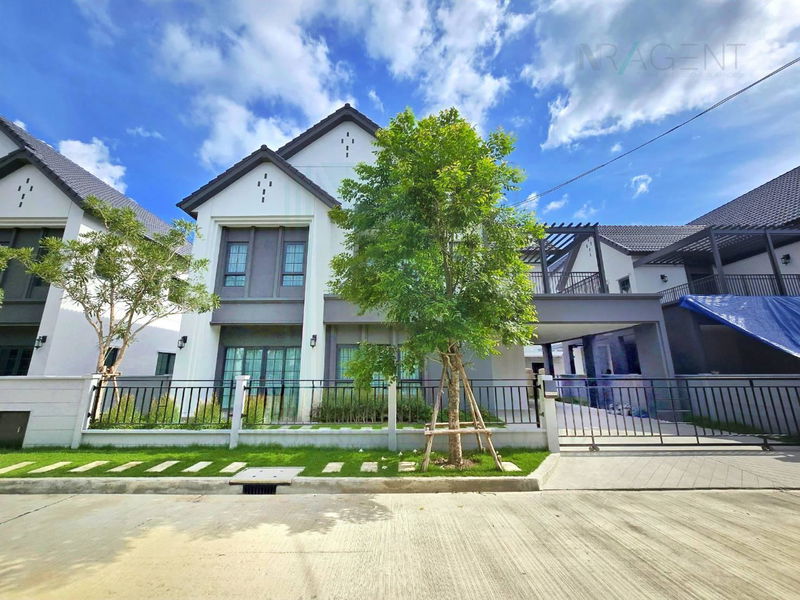 บ้านเดี่ยวให้เช่า : ให้เช่าบ้านเดี่ยว 2 ชั้น เซนโทร บางนา 2 4 ห้องนอน 5 ห้องน้ำ