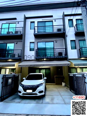 Townhouses for rent Boromratchachonnani Nursing College : Townhouse for rent, 3 floors, Baan Klang Muang, Ratchapruek-Rama 5, ready to move in