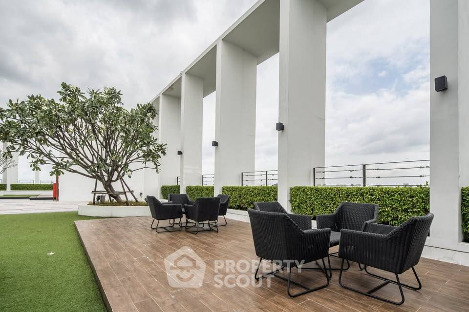 picture 1-BR Condo at Quinn Condo Ratchada 17 near MRT Sutthisan (ID 2454790) - 9/11