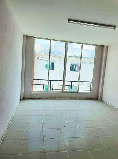 picture RAMA5 4-story commercial building for rent with rooftop Lotus NakhonIn 1.6km. Makro Nakhon In 2.5 km - 4/8