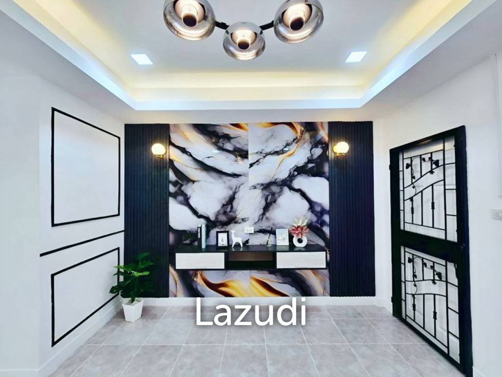 picture 2 Bedrooms 2 Bathrooms 200 SQ.M. Townhome In East Pattaya - 10/16