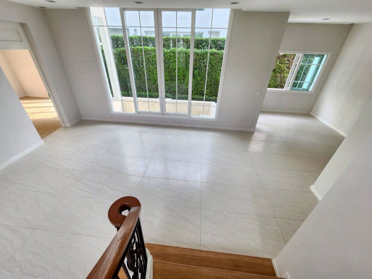 รูป ขายบ้านเดี่ยวหรู เดอะแกรนด์ ปิ่นเกล้า ติด ถ.พระบรม แบบบ้านใหม่ 4ห้องนอน พร้อมสระ 4-5จอด แปลงส่วนตัว จาก 29.9mb เหลือเพียง 24.5 mb!!  - รูปที่ 27/33