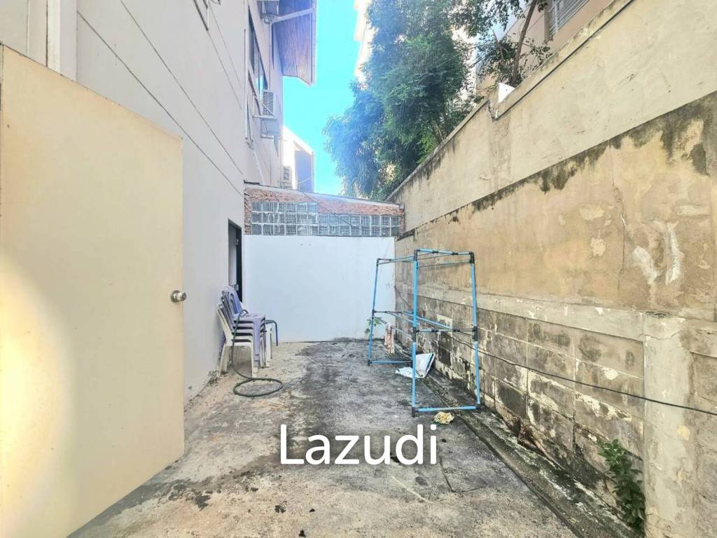 picture BAAN SUKSAMRAN : 3 Storey townhouse near town and Beach - 18/21