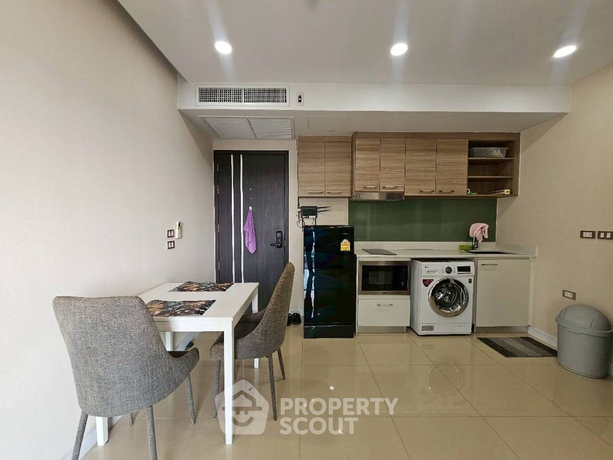 picture 1-BR Condo at Dusit Grand Condo View close to Jomtien Beach (ID 2454298) - 6/12