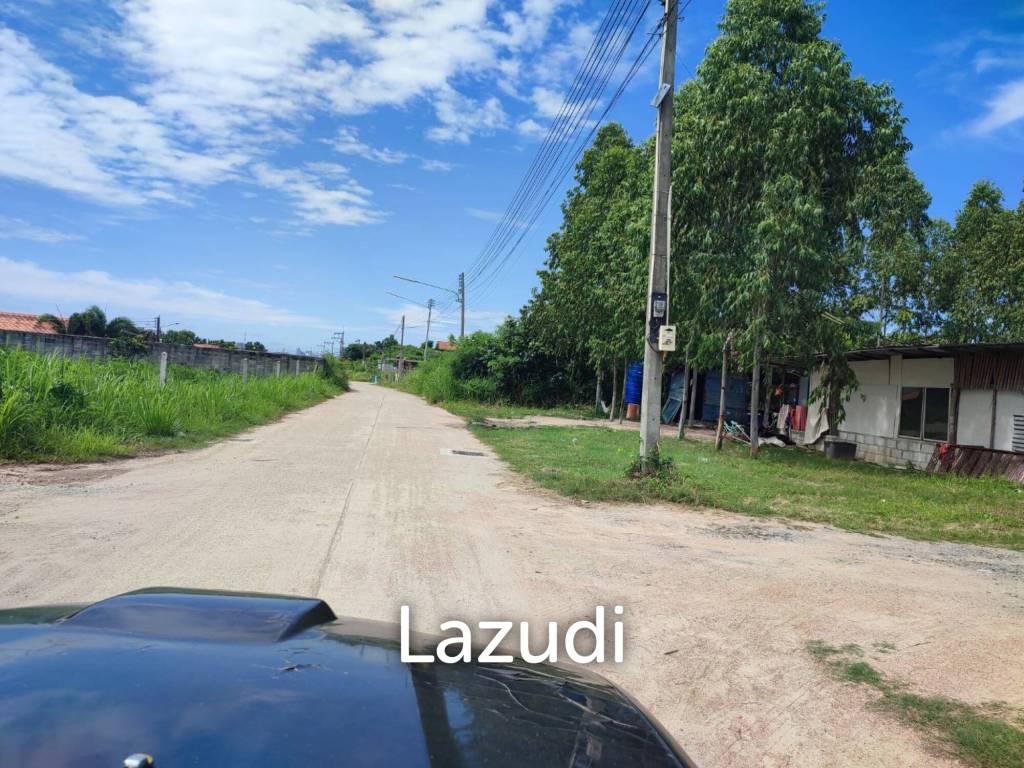 picture 99 SQ.W 4 Plots Land For Sale Near Chaiyapruek - 4/4