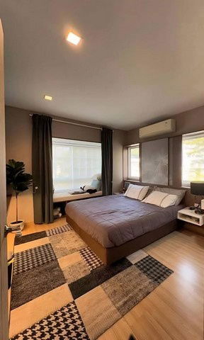 picture FOR RENT  HOUSE PROPERTY  50000 BAHT per MONTH - 6/8