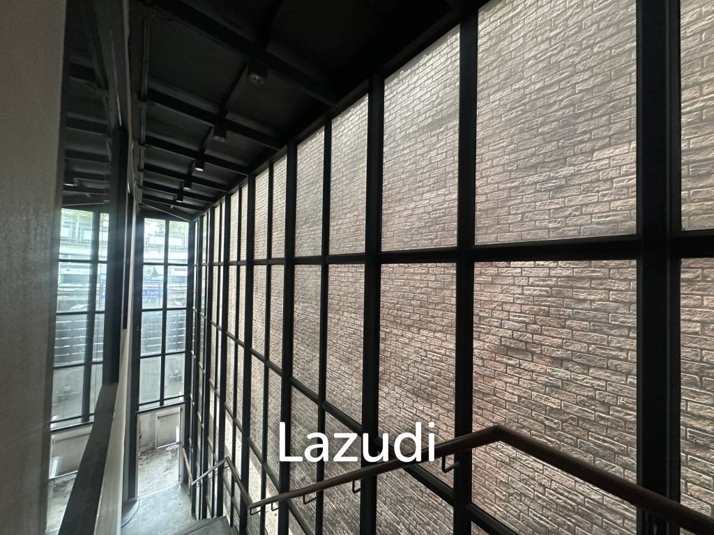 รูป พื้นที่ว่างเปิดทำการค้าพร้อมเดินทางจาก BTS ศาลาแดง สาทร - รูปที่ 14/18