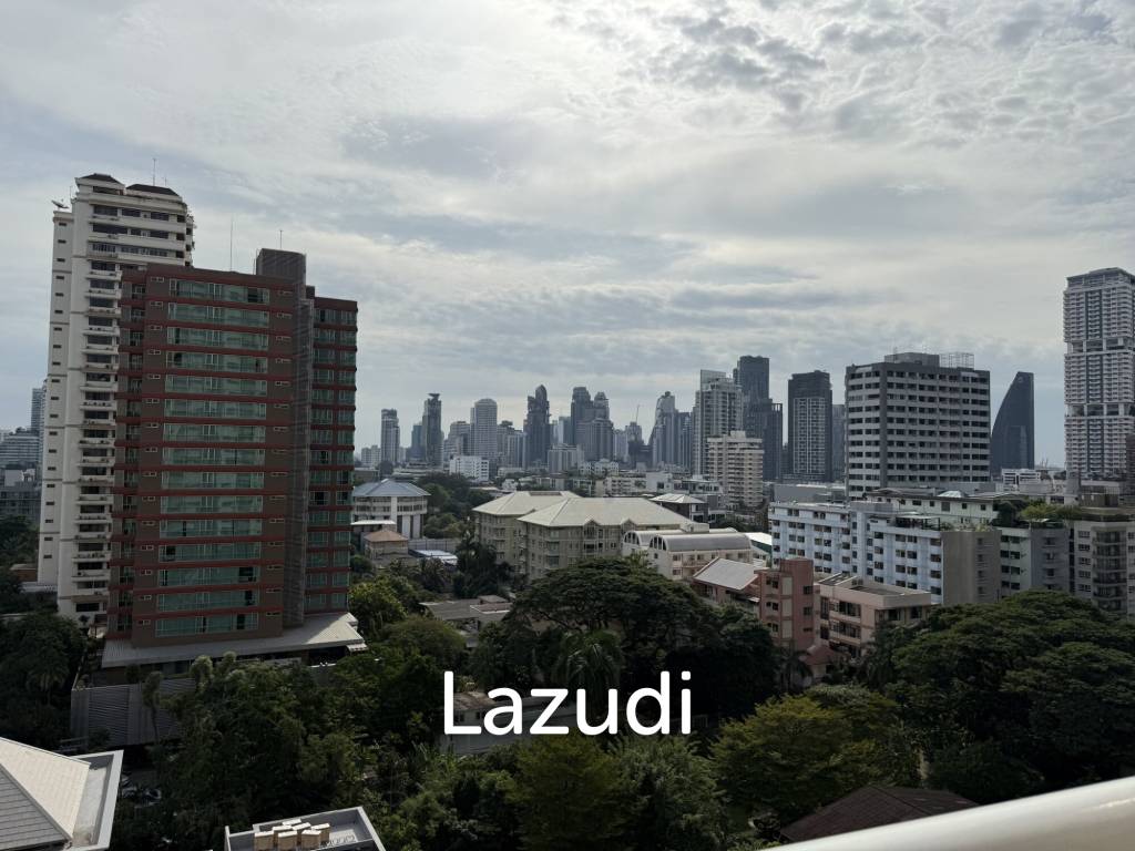 picture Elegant 2-Bed Condo in Khlong Tan Nuea Bangkok - 8/8