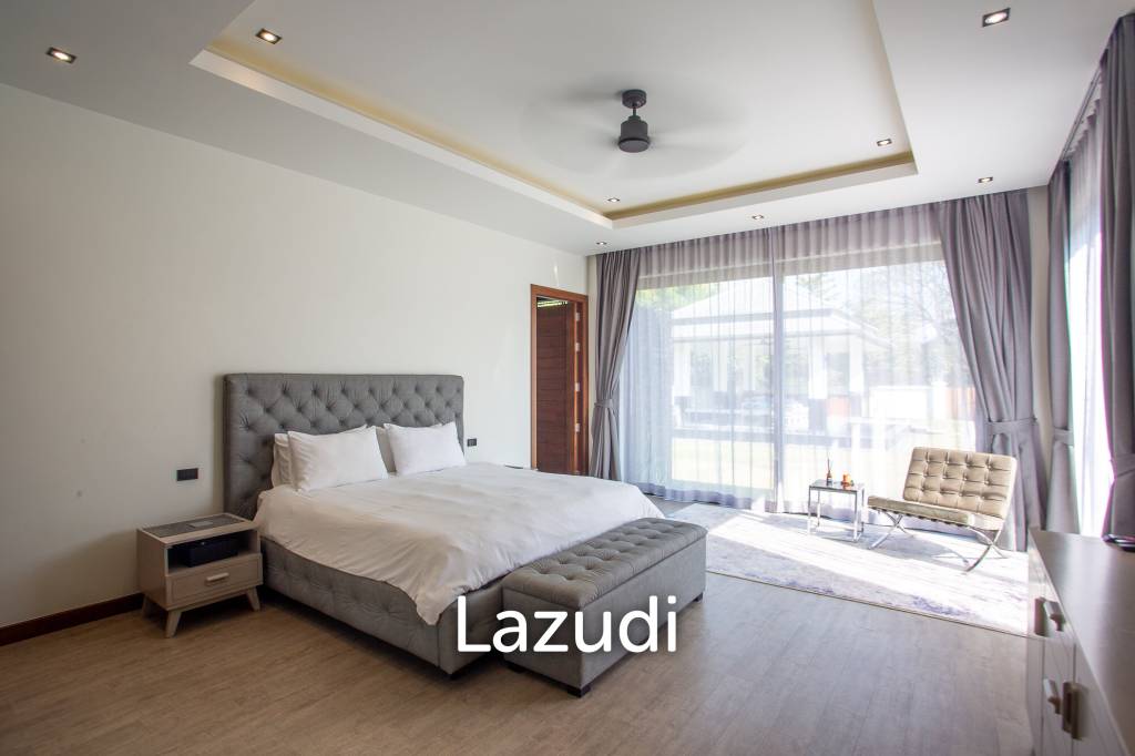 รูป Luxury Modern 6 Bed Pool Villa with Big land plot - รูปที่ 30/86