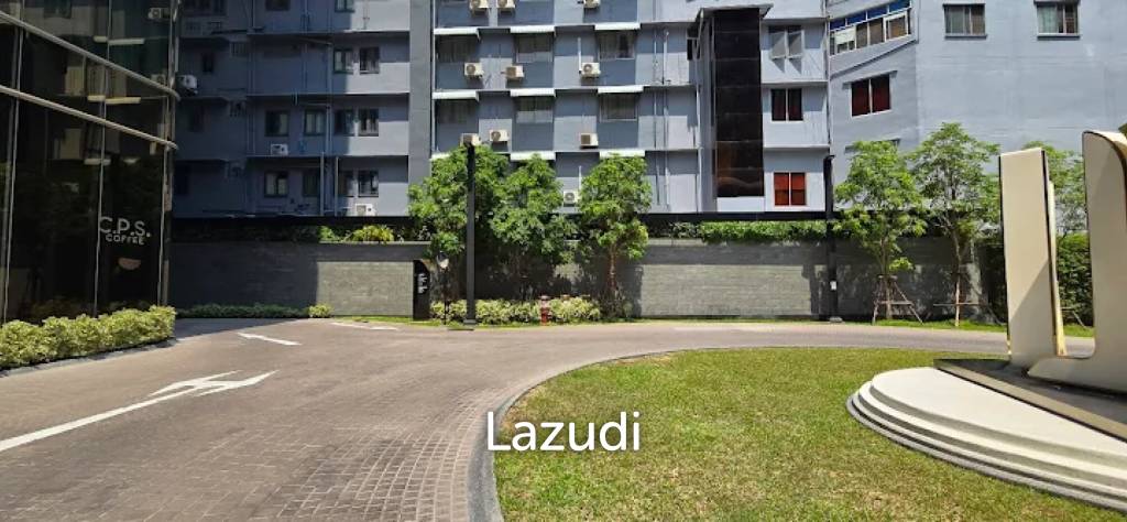 รูป Nana Sukhumvit Soi 7 100SQM Retail Space Ground Floor of Office Building - รูปที่ 2/12