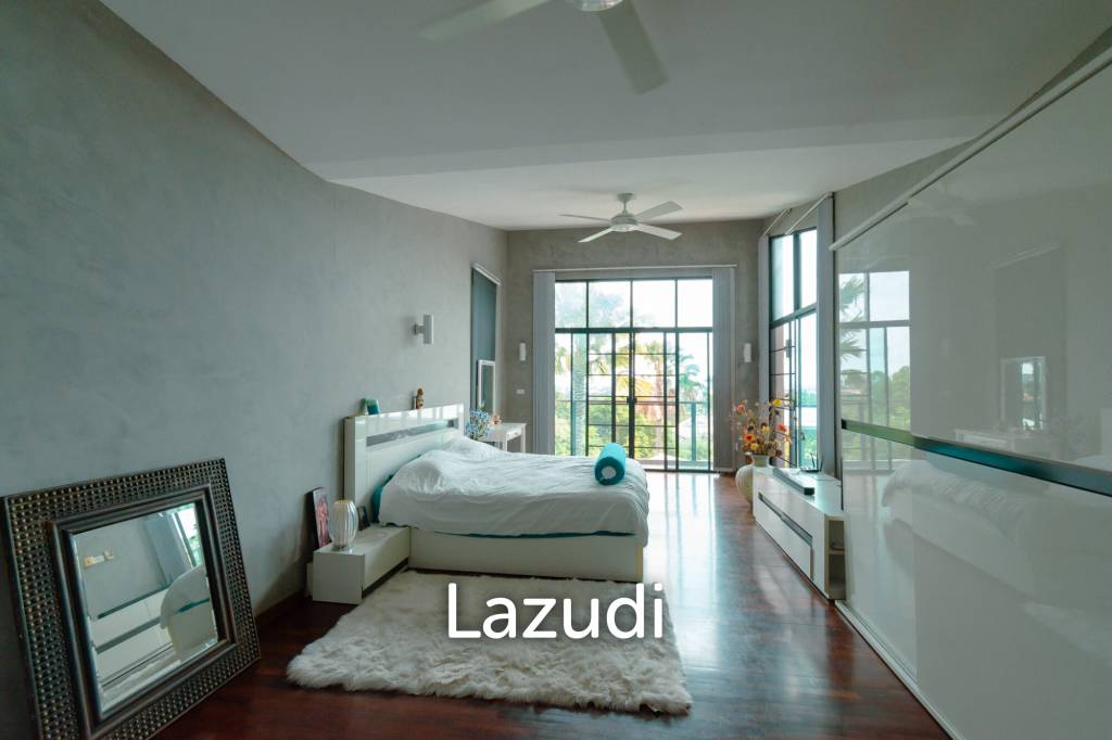 picture Luxurious 2 Storey 3 Bed Pool villa with Stunning Sea and Mountain view - 26/56