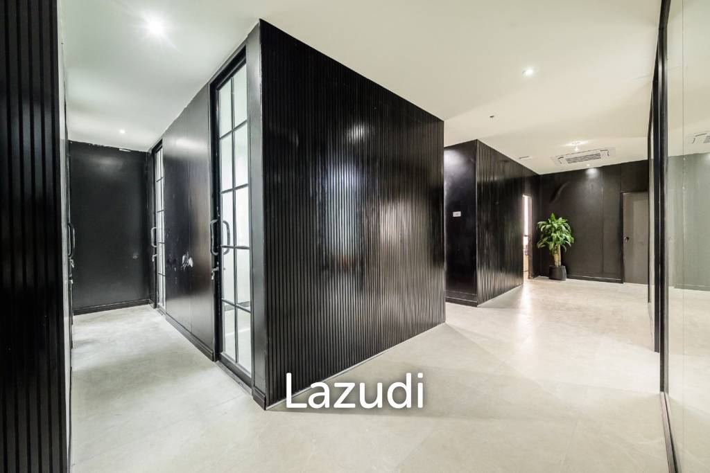 picture Premium Fully Furnished Office in Huai Khwang - 14/21