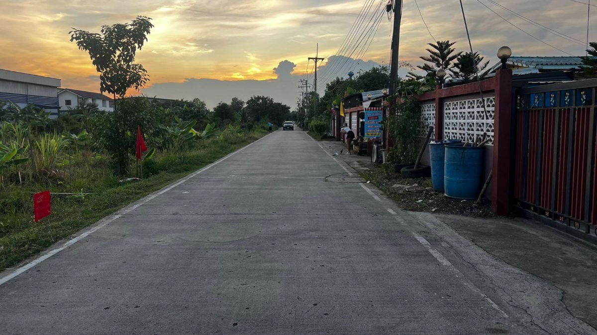 picture Land for sale, Khlong 3, Khlong Luang, Pathum Thani, 100 sq m, 990,000 baht, beautiful plot, good location, concrete road, water, 3-phase electricity, - 22/24