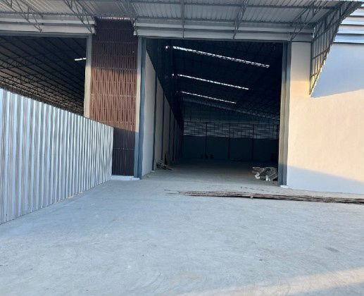 รูป ให้เช่า โรงงาน โกดัง พร้อมสำนักงาน สร้างใหม่ / ทำเล คลองสี่วา สมุทรสาคร / พื้นที่โกดังใช้สอย 1590 ตารางเมตร / พื้นที่ดิน 1 ไร่กับ 75 ตารางวา - รูปที่ 10/12