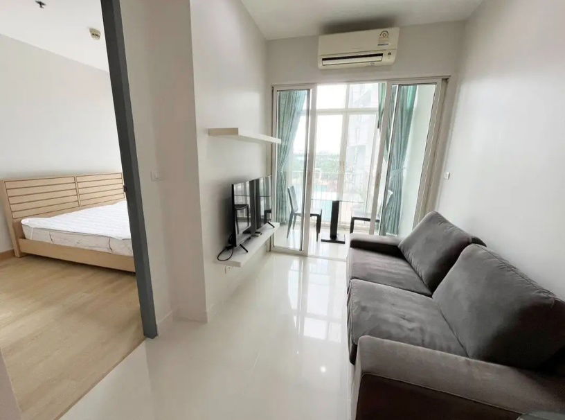 picture Ideo Verve Sukhumvit | Next to BTS Onnut | Pool View | 17,000 THB/Month - 8/12