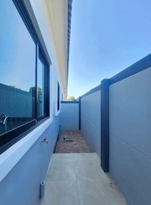 รูป ทาวเฮ้าส์สร้างใหม่ใกล้อ่างมาบประชัน 2ห้องนอน 2ห้องน้ำ - รูปที่ 12/15