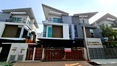 Twin houses for rent Don Mueang : RENT! 3-Storey Corner Semi-Detached House, Grand I-Design Vibhavadi | 39.4 Sq. Wah | Near Tollway/2 MRT Lines | 39,000 Baht/Month