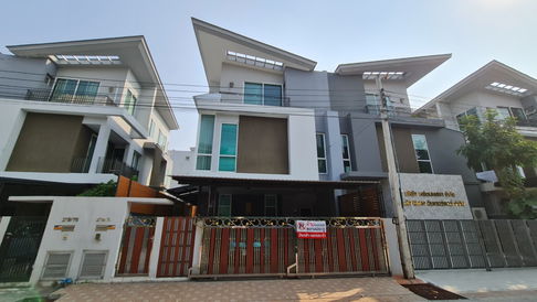 ให้เช่า! บ้านแฝด 3 ชั้น #แกรนด์ไอดีไซน์วิภาวดี หลังมุม 39.4 ตร.วา | ใกล้โทลเวย์/รถไฟฟ้า 2 สาย | 39,000 บ./ด.