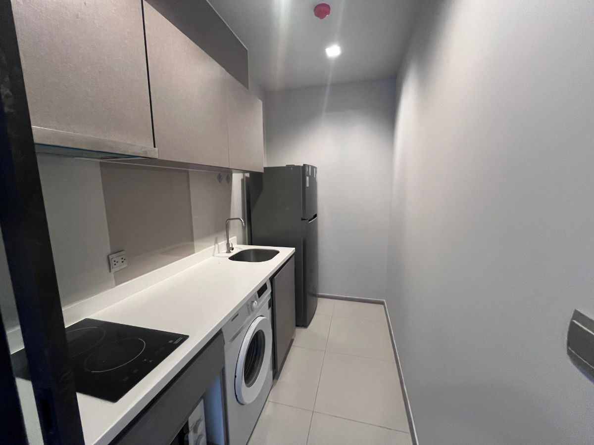 picture Available room For rent! Life Asoke Rama9 300m. from MRT Rama9 1 bedrooms Plus 1 bathroom, 41 sq m. 25,000 per month - 2/9