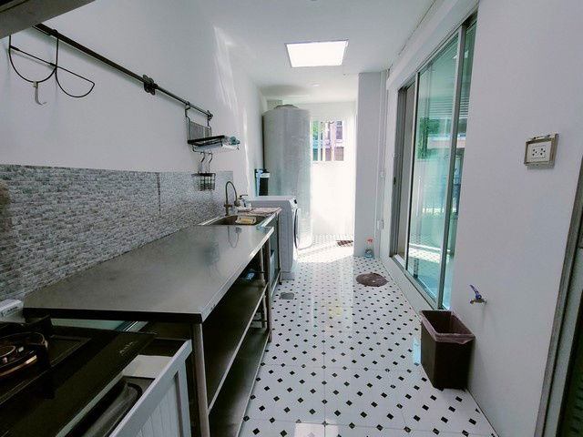 รูป ขายทาวน์โฮม 3 ชั้น ม.วิสต้า ปาร์ค พระราม 2 หลังมุม พร้อมเฟอร์นิเจอร์ - รูปที่ 8/24