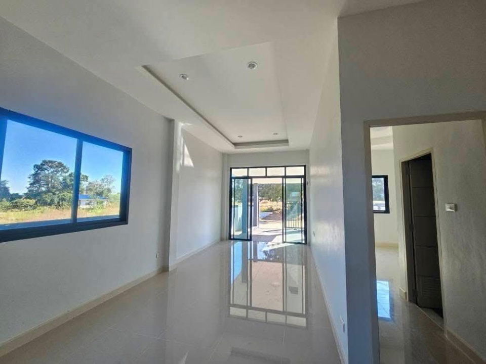 รูป ทาวเฮ้าส์สร้างใหม่ใกล้อ่างมาบประชัน 2ห้องนอน 2ห้องน้ำ - รูปที่ 9/15