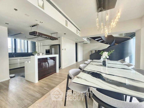 4-BR Condo at The Met Sathorn near BTS Chong Nonsi (ID 2370981)
