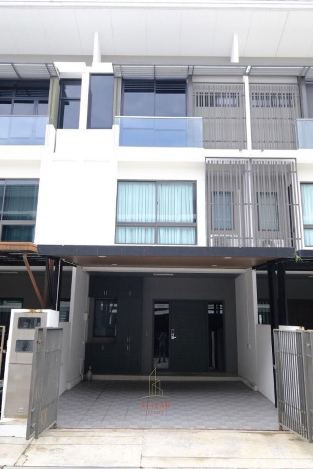 picture RH115225 Townhome for rent, 3 floors, 3 bedrooms at LANDMARK EKAMAI-RAMINDRA - 1/16