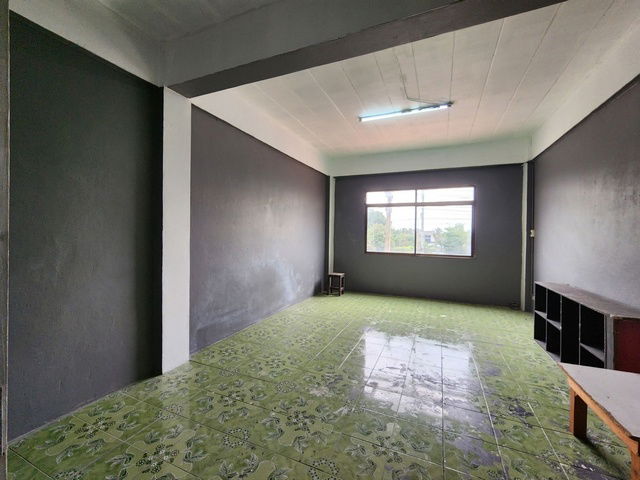 picture FOR SALE  COMMERCIAL BUILDING PROPERTY  3390000 BAHT. - 6/8