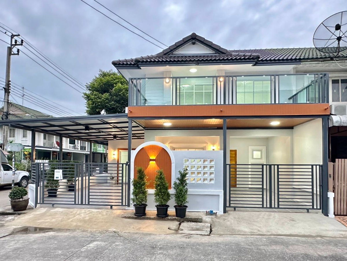 รูป บ้านหลังมุม  รีโนเวทใหม่ เหมือนบ้านมือหนึ่ง   หมู่บ้านพฤกษา 10  ติดถนนบางกรวย – ไทรน้อย  ใกล้บิ๊กซี ไทรน้อย - รูปที่ 2/22