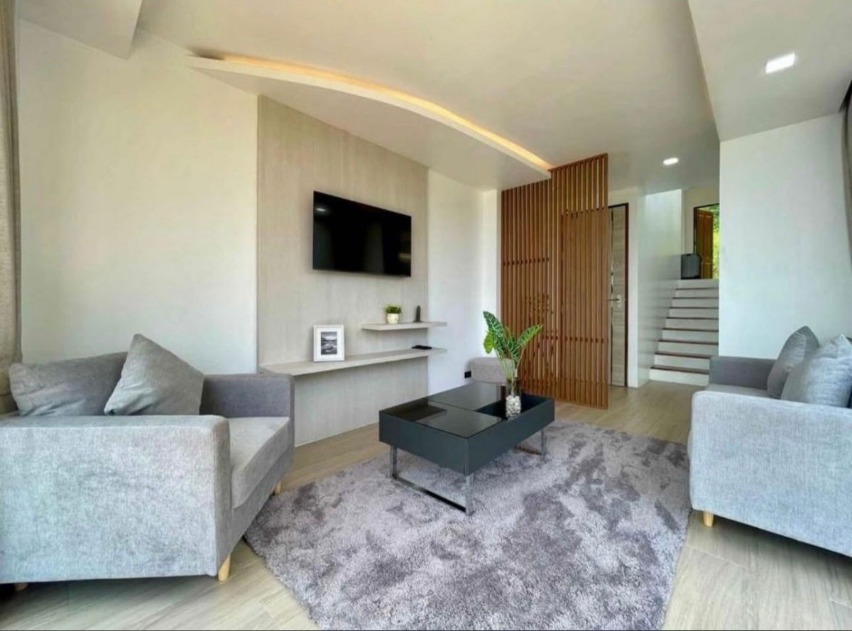 picture The Blue Villa — Luxury 2-Bedroom Pool Villa in Central Chaweng - 6/37