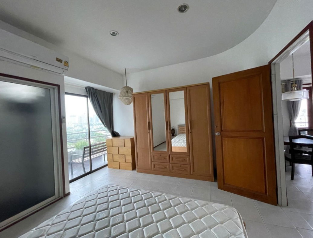 picture For rent: The Living Tower Sukhumvit 64/1, 9th floor - 2/11