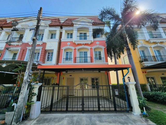 picture FOR SALE  TOWNHOUSE PROPERTY  6500000 BAHT. - 2/8